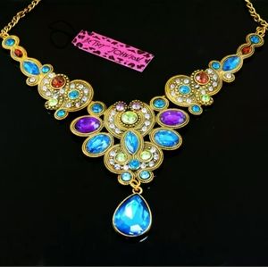 Betsey Johnson necklace BNWT